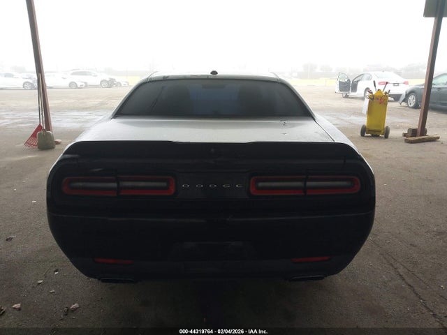 Dodge Challenger Sxt 2018 2C3CDZAG3JH127893 Image 16