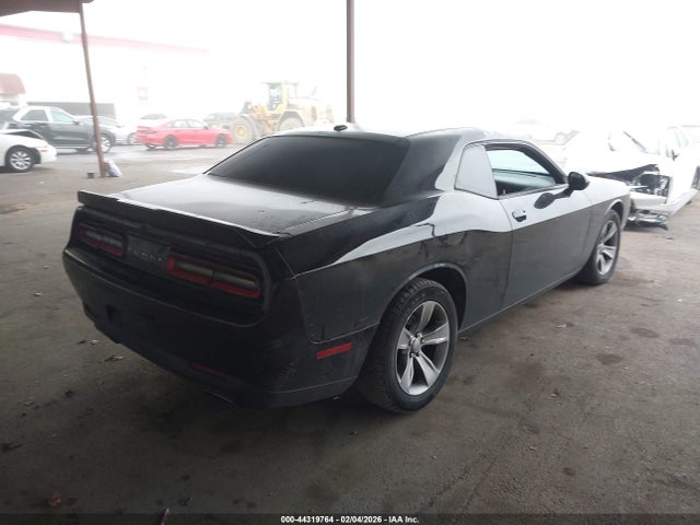 Dodge Challenger Sxt 2018 2C3CDZAG3JH127893 Image 4