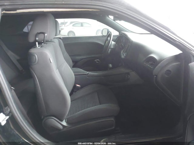 Dodge Challenger Sxt 2018 2C3CDZAG3JH127893 Image 5