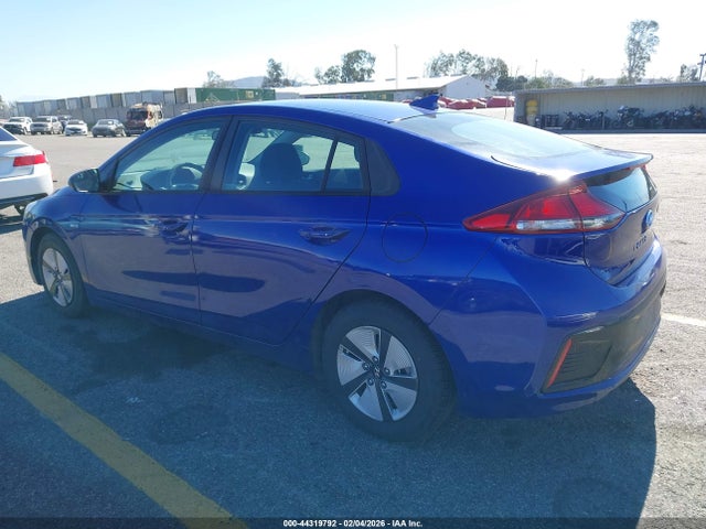 KMHC65LC8KU180365 Hyundai Ioniq Hybrid Blue