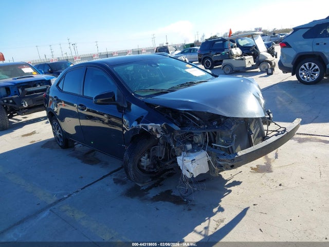 Toyota COROLLA L 2018 5YFBURHE0JP837727 main image