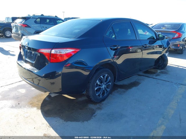 Toyota COROLLA L 2018 5YFBURHE0JP837727 Image 4