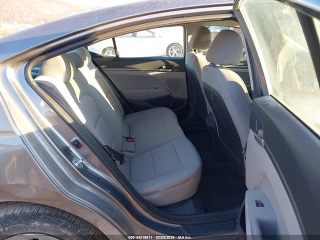 2018 HYUNDAI ELANTRA 5NPD74LF6JH284517 Photo 7