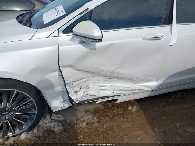 3LN6L2LU3ER824735 Lincoln MKZ HYBRID