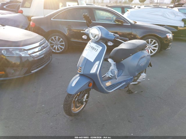 ZAPMD18G8T5101905 Vespa Primavera/sprint 150