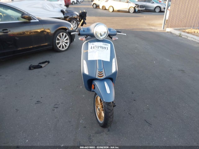 ZAPMD18G8T5101905 Vespa Primavera/sprint 150