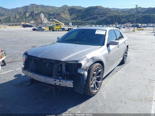Продаж на аукціоні авто 2018 Chrysler 300 300s, vin: 2C3CCABG7JH261762, номер лоту: 44319913