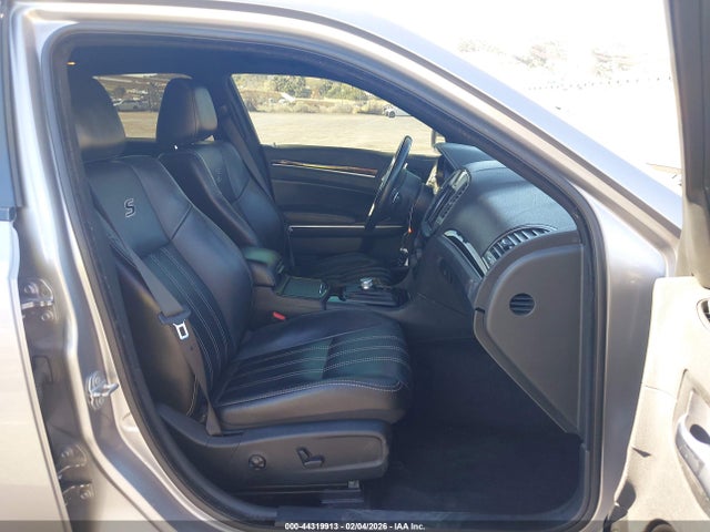 Продаж на аукціоні авто 2018 Chrysler 300 300s, vin: 2C3CCABG7JH261762, номер лоту: 44319913