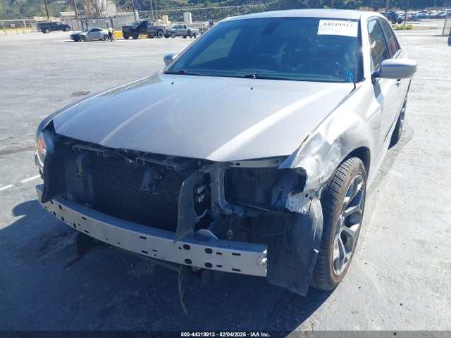 Продаж на аукціоні авто 2018 Chrysler 300 300s, vin: 2C3CCABG7JH261762, номер лоту: 44319913