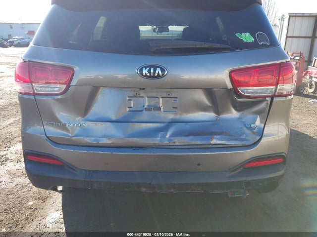 5XYPGDA54GG085683 KIA Sorento 3.3l Lx