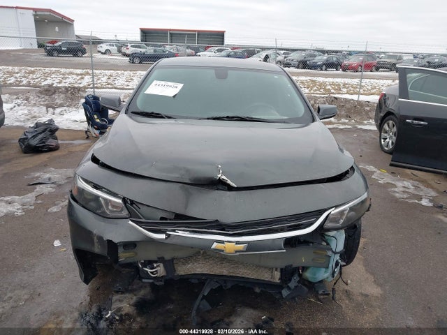 1G1ZE5ST7HF247952 Chevrolet MALIBU 1LT