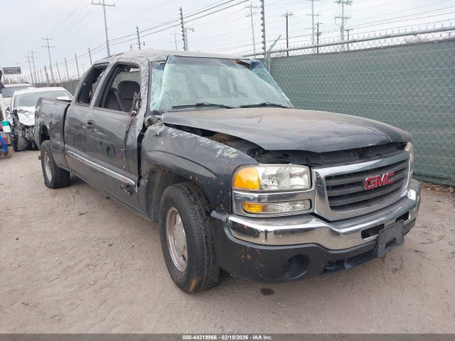 44319966 :رقم المزاد ، 2GTEC19V331309231 vin ، 2003 Gmc Sierra 1500 Sle مزاد بيع