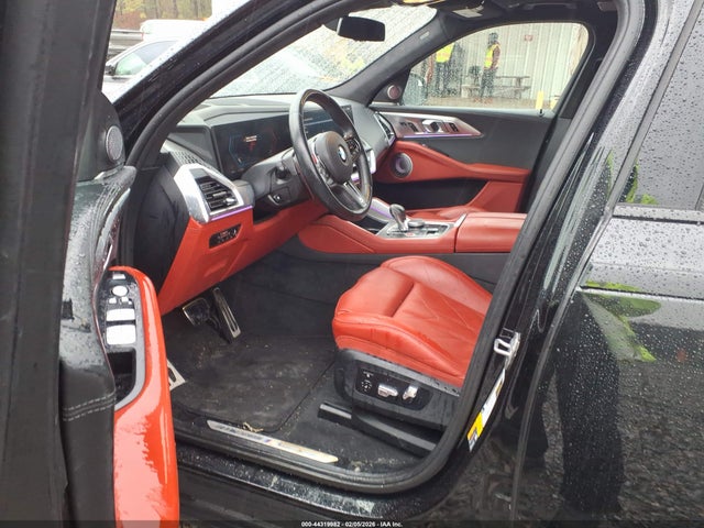 44319982 :رقم المزاد ، 5YM23CS0XP9S33931 vin ، 2023 Bmw Xm مزاد بيع