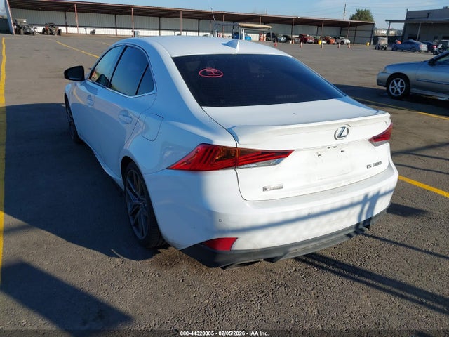 2019 LEXUS IS 300 JTHBA1D20K5098913 Photo 2