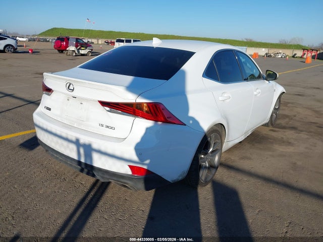 2019 LEXUS IS 300 JTHBA1D20K5098913 Photo 3
