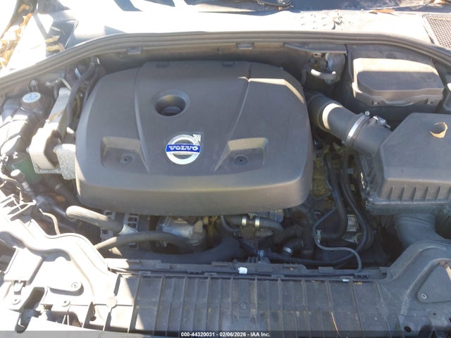 2015 VOLVO V60 YV126MEB3F1209061 Photo 9