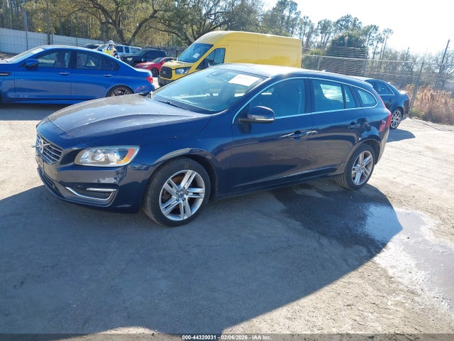 2015 VOLVO V60 YV126MEB3F1209061 Photo 1