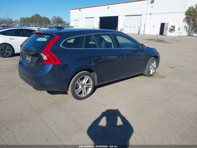 2015 VOLVO V60 YV126MEB3F1209061 Photo 3