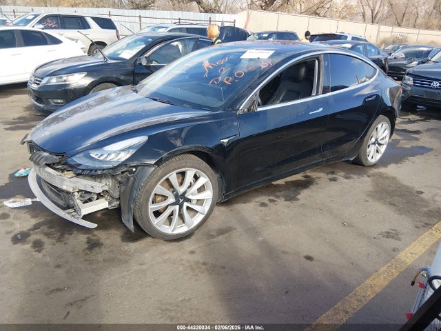 44320034 :رقم المزاد ، 5YJ3E1EBXJF120924 vin ، 2018 Tesla Model 3 Long Range/performance مزاد بيع