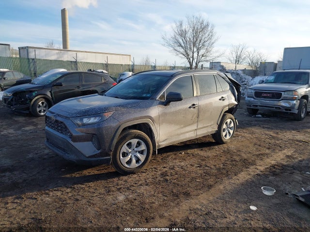 Toyota RAV4 LE 2021 2T3F1RFV3MC248700 Image 2