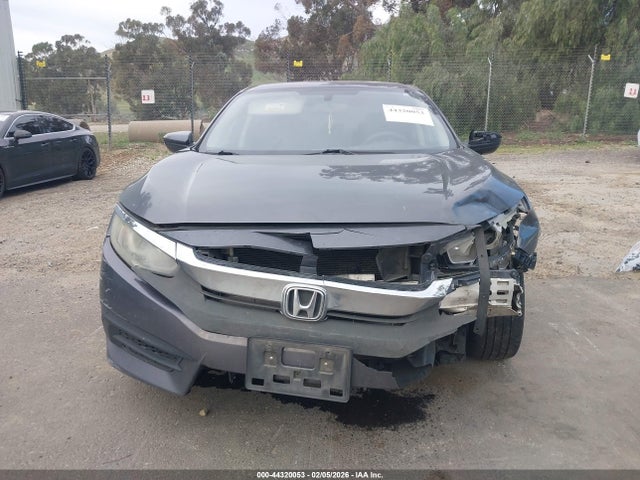 19XFC2F55GE211096 Honda Civic Lx