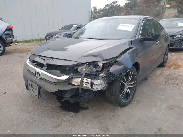 19XFC2F55GE211096 Honda Civic Lx