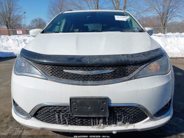 44320055 :رقم المزاد ، 2C4RC1BG3HR660470 vin ، 2017 Chrysler Pacifica Touring-l مزاد بيع