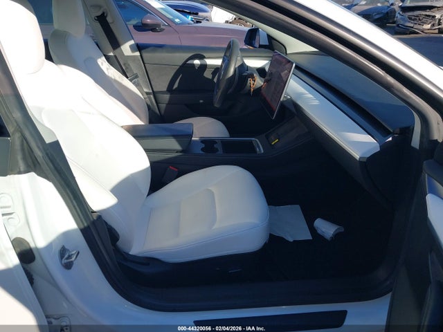 2022 TESLA MODEL 3 5YJ3E1EB3NF180372 Photo 4