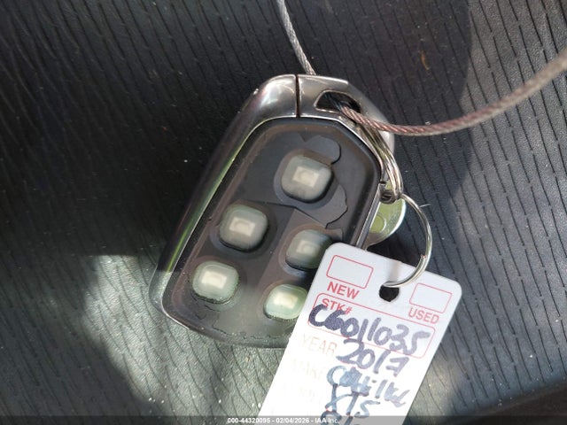 2017 CADILLAC XT5 1GYKNDRS4HZ261767 Photo 10