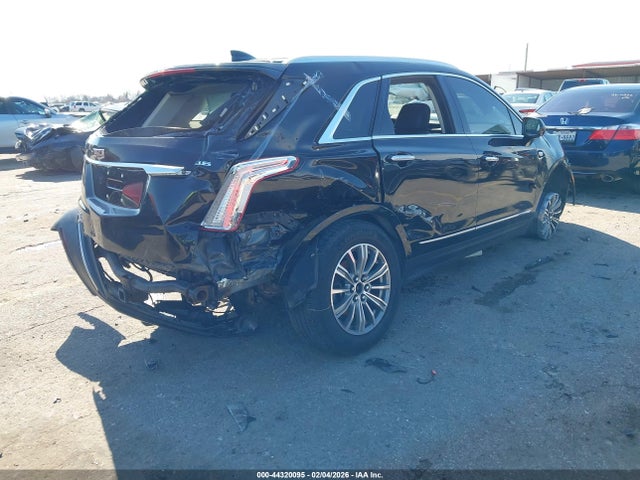 2017 CADILLAC XT5 1GYKNDRS4HZ261767 Photo 3