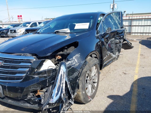 2017 CADILLAC XT5 1GYKNDRS4HZ261767 Photo 5