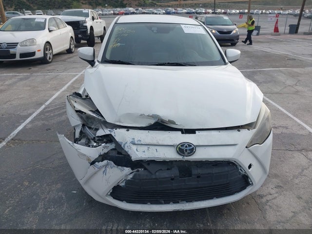 3MYDLBYV2HY153065 Toyota YARIS IA