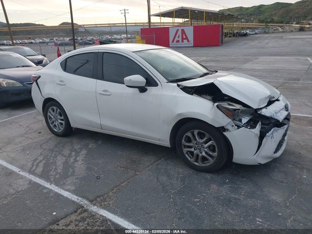 3MYDLBYV2HY153065 Toyota YARIS IA