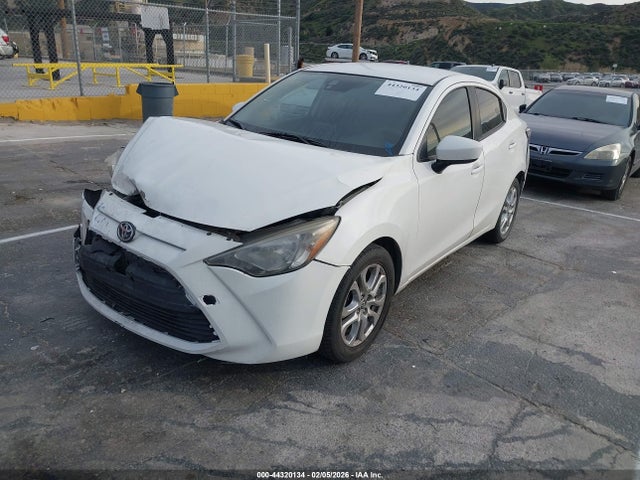 3MYDLBYV2HY153065 Toyota YARIS IA