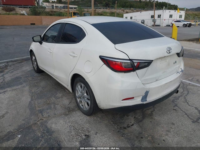 3MYDLBYV2HY153065 Toyota YARIS IA