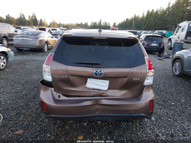 JTDZN3EU6HJ067584 Toyota Prius V Three
