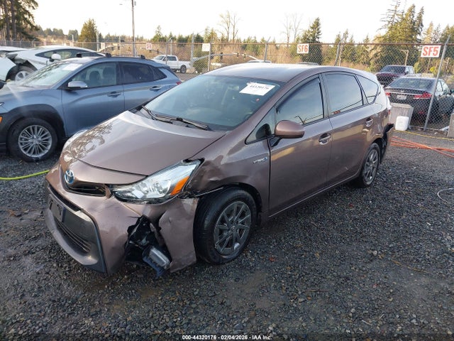 JTDZN3EU6HJ067584 Toyota Prius V Three
