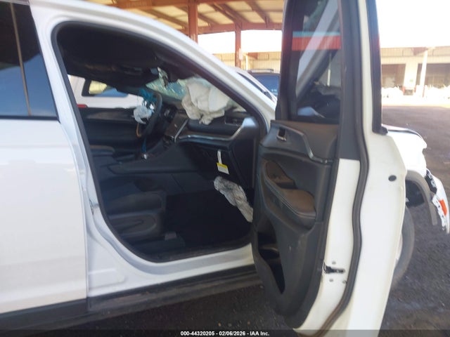 Aukcja sprzedaży 2025 Jeep Grand Cherokee L Laredo 4x4, vin: 1C4RJKAG0S8723024, numer aukcji: 44320205
