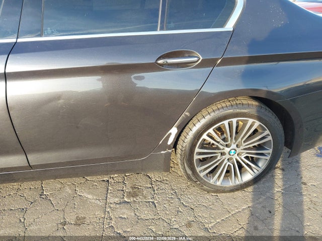 2018 BMW 540I WBAJE7C56JG891732 Photo 5
