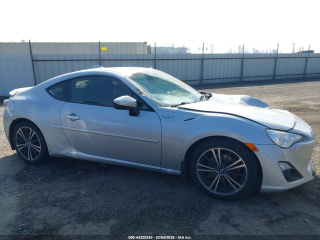 JF1ZNAA13E8705573 Scion FR-S
