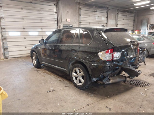2010 BMW X5 5UXFE4C50AL382376 Photo 2