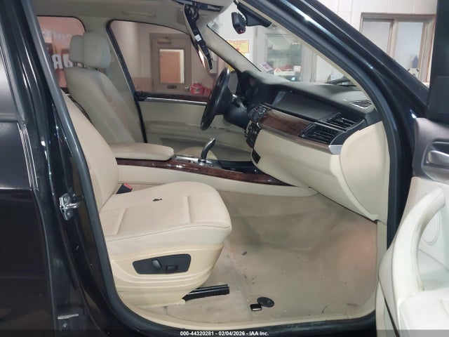 2010 BMW X5 5UXFE4C50AL382376 Photo 4