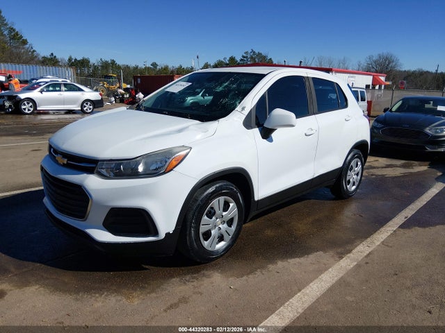 Chevrolet TRAX LS 2017 KL7CJKSB4HB105352 Image 2