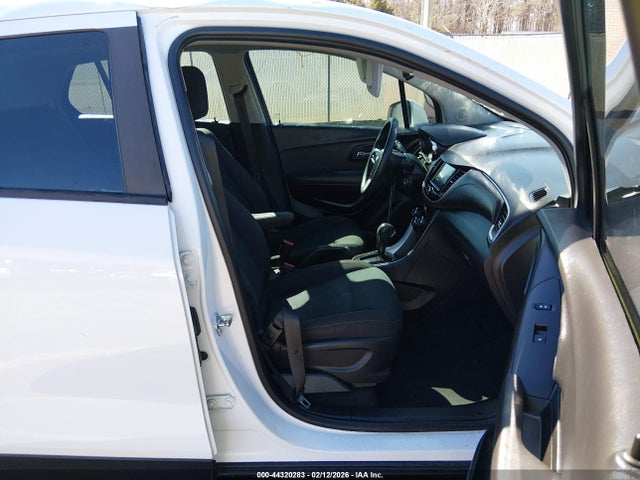 Chevrolet TRAX LS 2017 KL7CJKSB4HB105352 Image 5