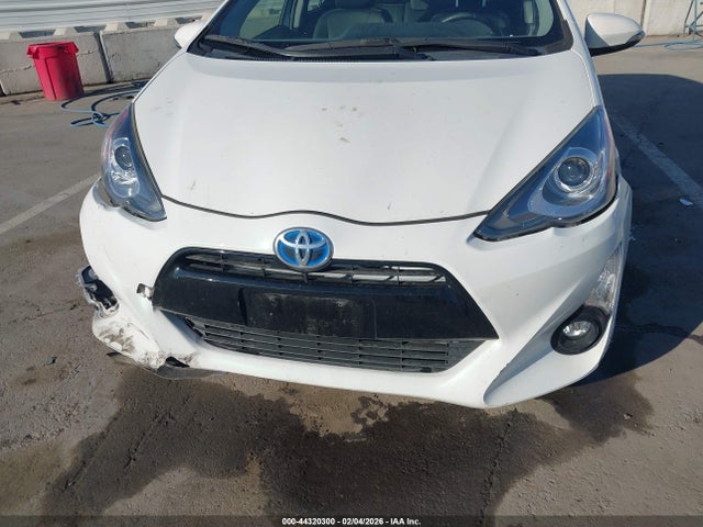 JTDKDTB35F1086351 Toyota Prius C Four