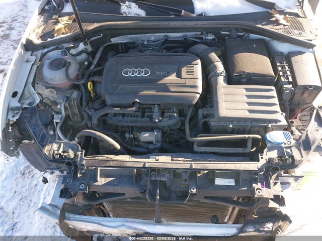 2018 AUDI A3 WAUB8GFF6J1087045 Photo 9