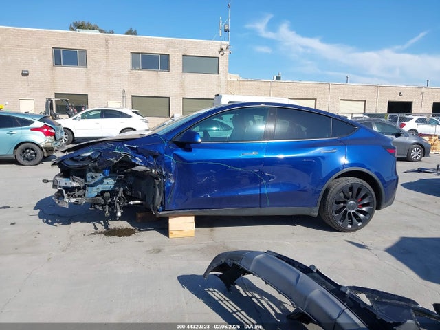 7SAYGDEF4NF510849 Tesla Model Y Performance Dual Motor All-wheel Drive