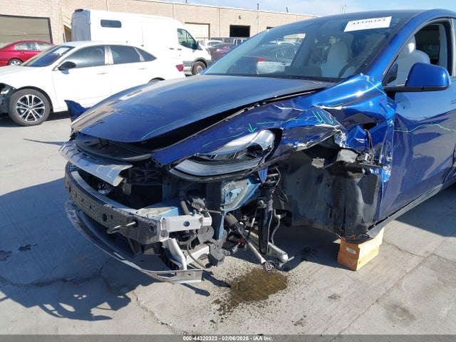 7SAYGDEF4NF510849 Tesla Model Y Performance Dual Motor All-wheel Drive