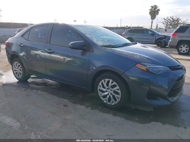 Toyota COROLLA LE 2018 2T1BURHE3JC108539 main image