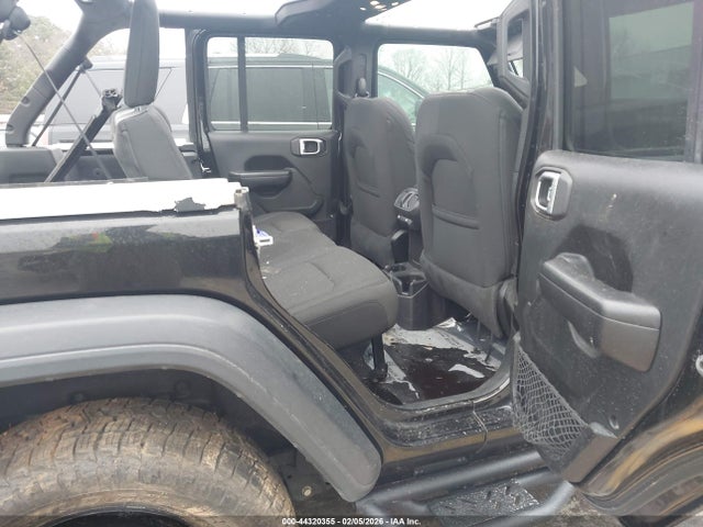 44320355 :رقم المزاد ، 1C4HJXDN2LW195941 vin ، 2020 Jeep Wrangler Unlimited Sport Altitude 4x4 مزاد بيع